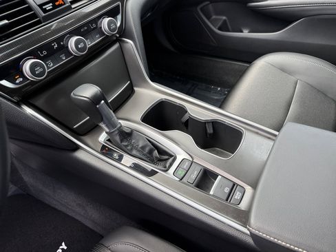 Used 2022 Honda Accord Sport image 13