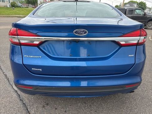 Used 2017 Ford Fusion SE FWD image 7