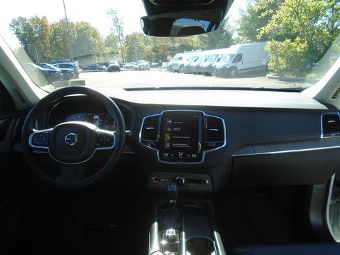 Used 2022 Volvo XC90 T6 Inscription w/ Advanced Package image 13