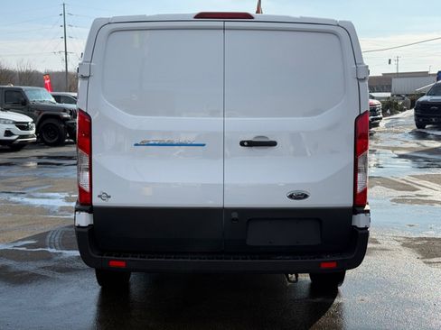 Used 2023 Ford E-Transit Low Roof image 7