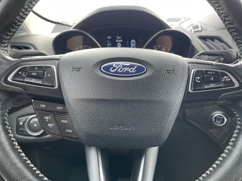 Used 2019 Ford Escape SEL AWD/4WD image 14