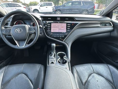 Used 2018 Toyota Camry XSE FWD image 27