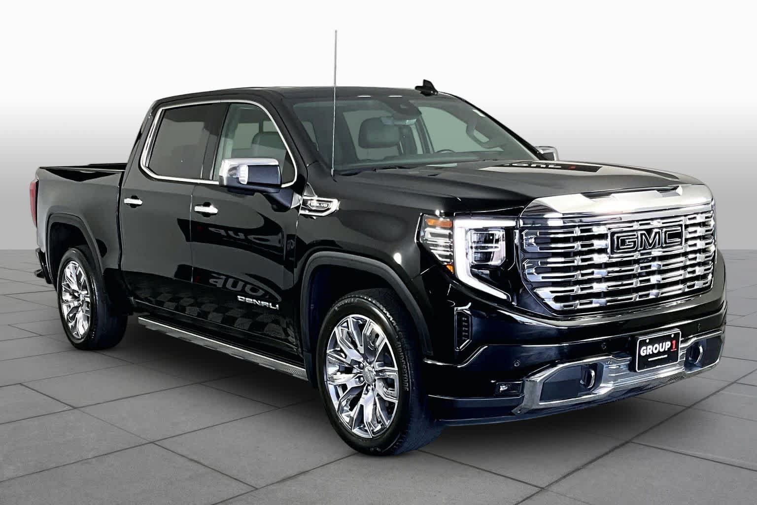 Used 2024 GMC Sierra 1500 Denali w/ Denali Reserve Package RWD image 3