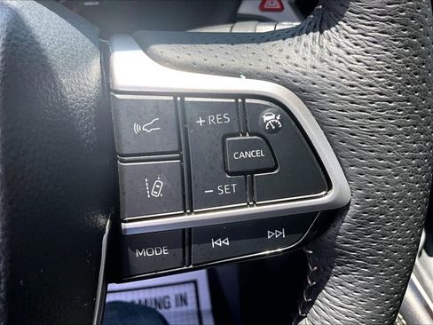 Used 2025 Toyota Sienna Platinum AWD/4WD image 18