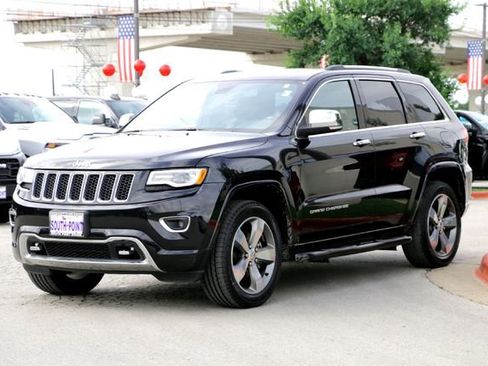 Used 2016 Jeep Grand Cherokee Overland AWD/4WD image 7