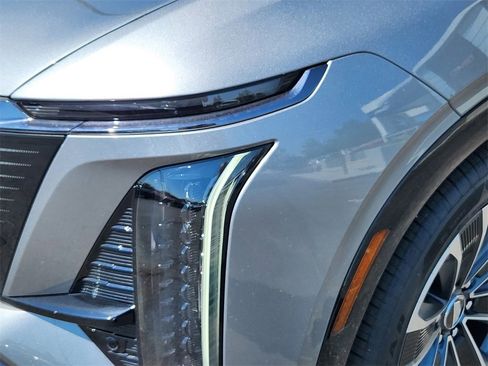 New 2026 Cadillac Vistiq Sport image 5