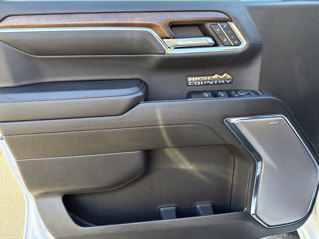 Used 2024 Chevrolet Silverado 1500 High Country AWD/4WD image 29