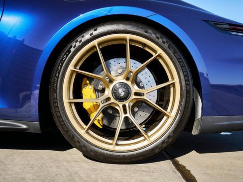 Used 2025 Porsche 911 GT3 w/ Chrono Package RWD image 25