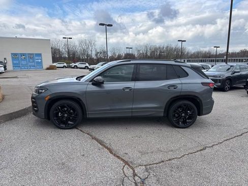 New 2026 Volkswagen Tiguan SE R-Line image 11