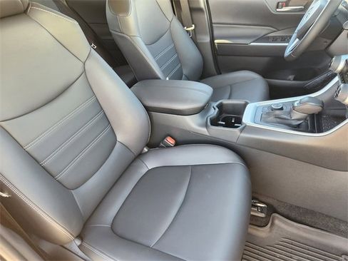 Used 2025 Toyota RAV4 XLE Premium image 10