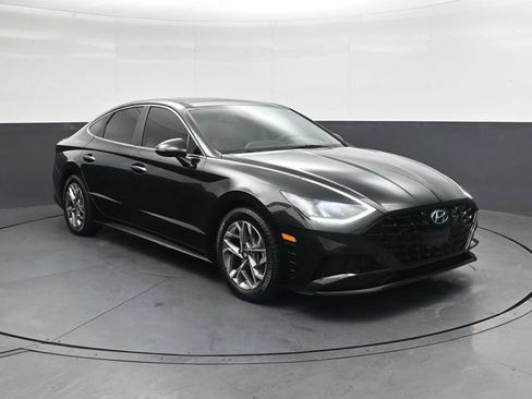 Used 2020 Hyundai Sonata SEL w/ Convenience + Sunroof Package FWD image 2
