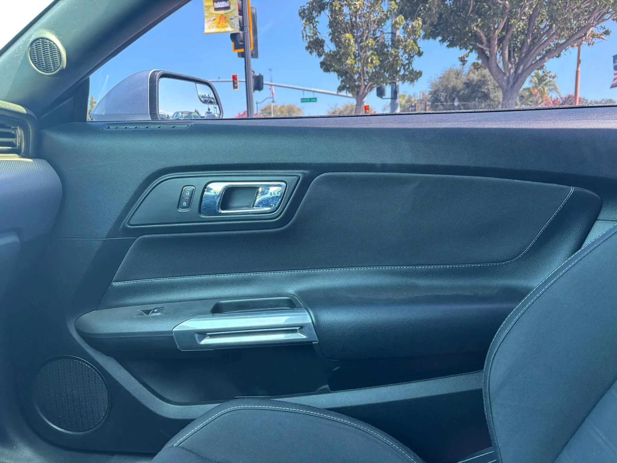 Used 2017 Ford Mustang GT RWD image 19