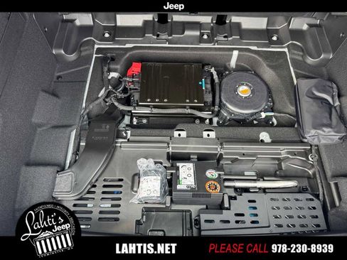 Used 2024 Mercedes-Benz GLB 35 AMG 4MATIC image 24