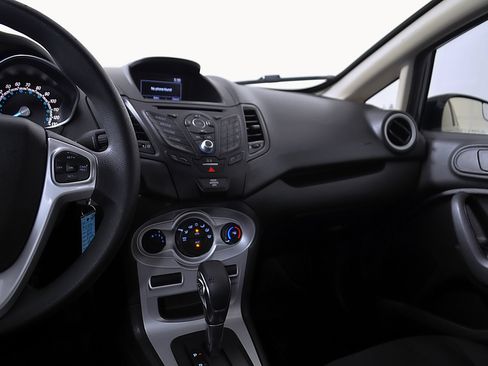 Used 2019 Ford Fiesta SE FWD image 29