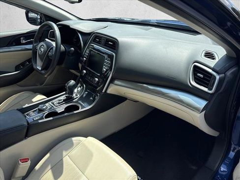 Used 2019 Nissan Maxima 3.5 SV w/ Floor Mat Group FWD image 27