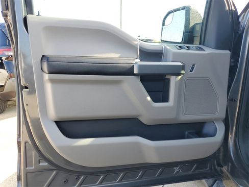 Used 2018 Ford F150 XLT w/ Equipment Group 302A Luxury image 22