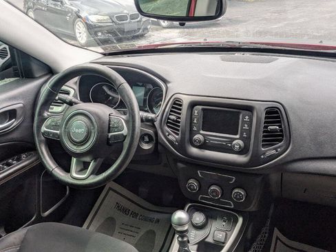 Used 2018 Jeep Compass Sport w/ Mopar Graphics Package AWD/4WD image 24