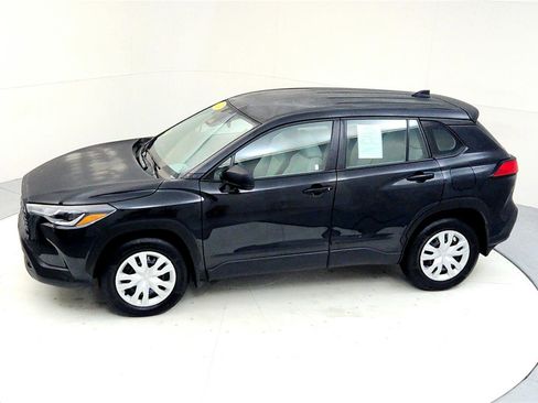 Certified 2024 Toyota Corolla Cross L image 15