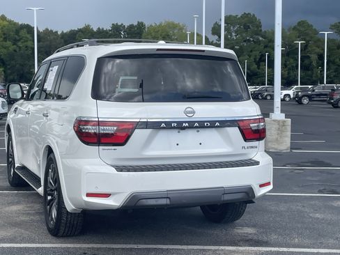 Used 2023 Nissan Armada Platinum w/ Captain's Chairs Package AWD/4WD image 9