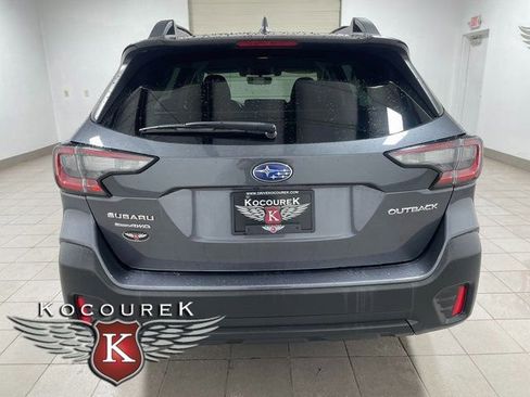 Used 2022 Subaru Outback Premium AWD/4WD image 5