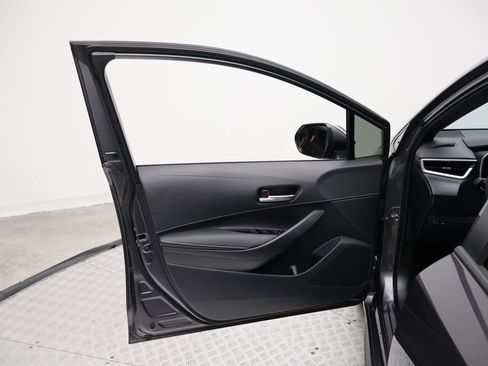 Used 2025 Toyota Corolla SE image 16