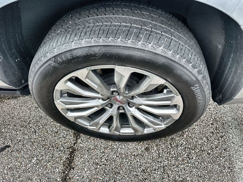 Used 2023 GMC Yukon XL Denali AWD/4WD image 10