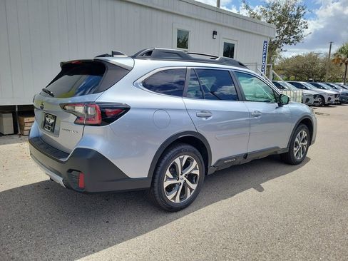 Used 2022 Subaru Outback Limited image 4