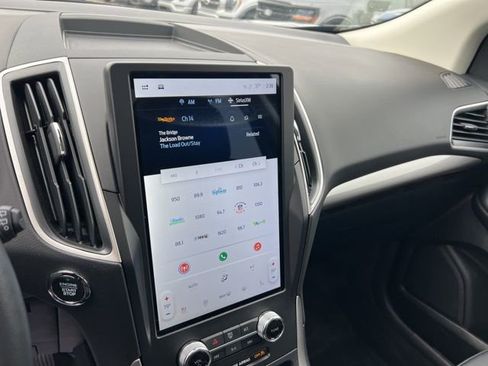 Certified 2024 Ford Edge SEL w/ Convenience Package image 12