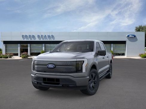 New 2025 Ford F150 Lightning Flash AWD/4WD image 3
