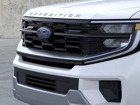 New 2025 Ford Expedition Platinum w/ Platinum Ultimate Package image 17