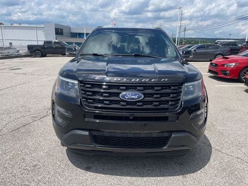 Used 2016 Ford Explorer Sport w/ Equipment Group 401A AWD/4WD image 2
