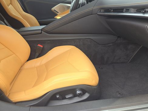 Used 2023 Chevrolet Corvette Stingray Preferred Cpe w/ Z51 Performance Package image 16