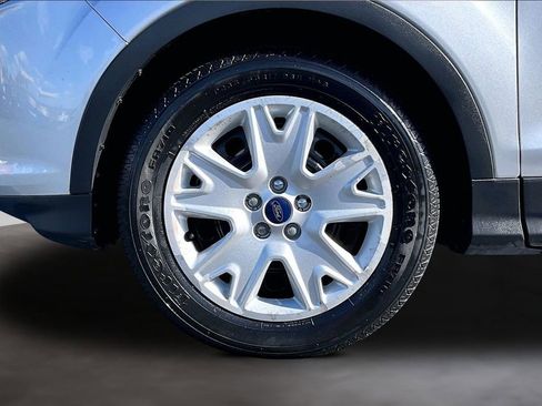 Used 2015 Ford Escape S FWD image 9
