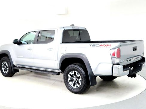 Used 2023 Toyota Tacoma TRD Off-Road image 4
