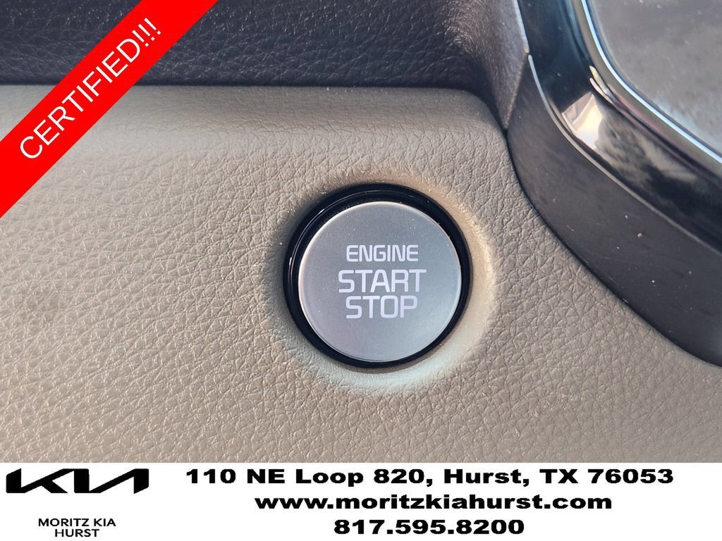 Certified 2025 Kia Carnival SX FWD image 23