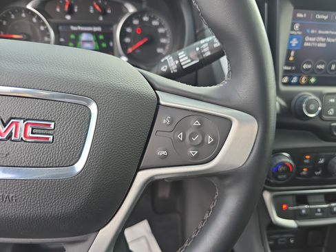 Used 2023 GMC Terrain SLT FWD image 18