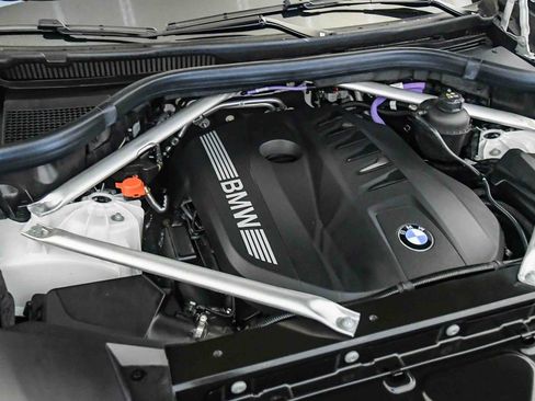 Used 2026 BMW X5 sDrive40i w/ M Sport Package image 28