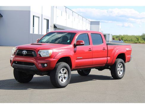 Used 2014 Toyota Tacoma 4x4 Double Cab image 1