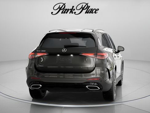 Used 2026 Mercedes-Benz GLC 300 image 18