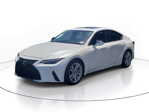 Used 2023 Lexus IS 300 w/ Comfort Package RWD image 3