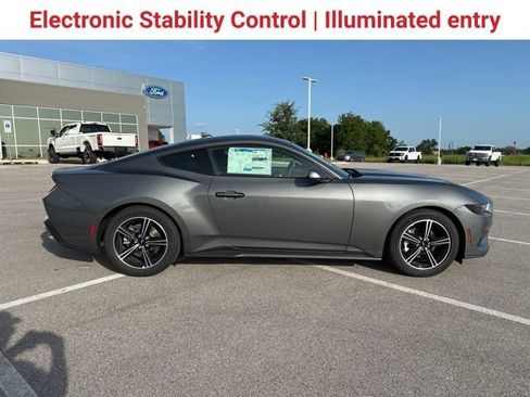 New 2025 Ford Mustang Coupe image 9