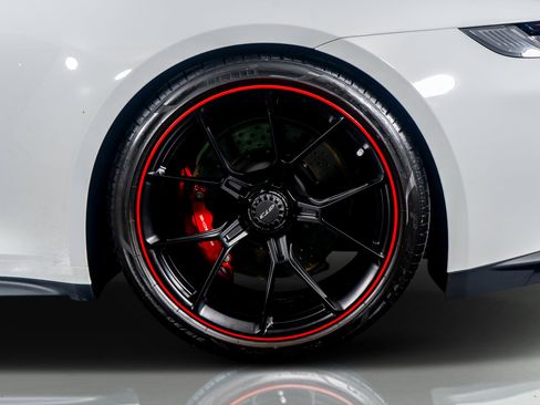 Used 2022 Porsche 911 GT3 image 18