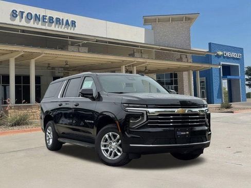 New 2026 Chevrolet Suburban LT RWD image 2