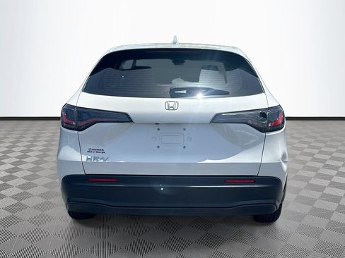 Used 2023 Honda HR-V LX image 7