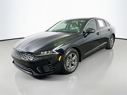 Used 2021 Kia K5 LXS image 3