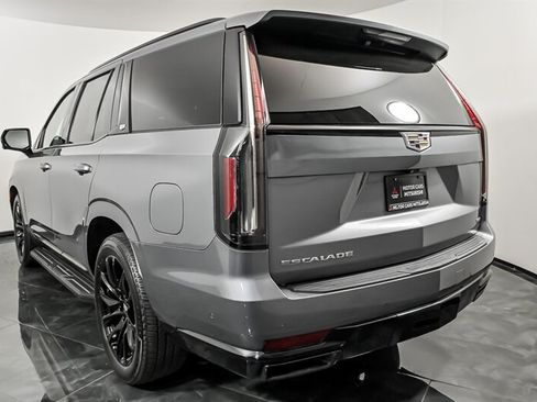 Used 2021 Cadillac Escalade Sport w/ Driver Assist Tech Package AWD/4WD image 7