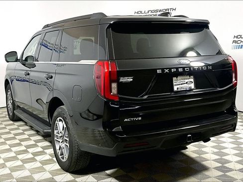 Certified 2025 Ford Expedition Active AWD/4WD image 8