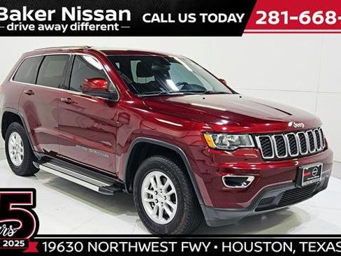 Used 2018 Jeep Grand Cherokee Laredo RWD image 1