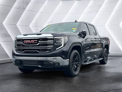 Used 2025 GMC Sierra 1500 SLT w/ SLT Premium Plus Package