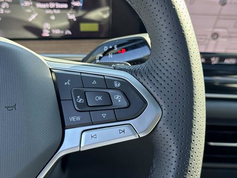 New 2026 Volkswagen Tiguan SEL R-Line image 19